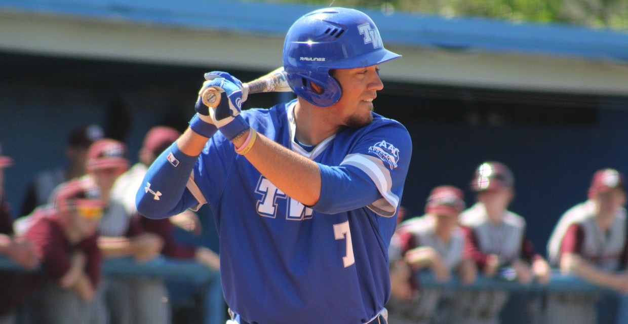Bellair's 11 Ks Help Bulldogs Cruise to Opening Round AAC Tournament Win