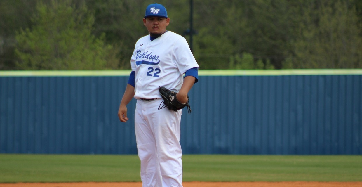 Baseball Guarantees #2 Seed in AAC Tournament with Friday's Doubleheader Sweep