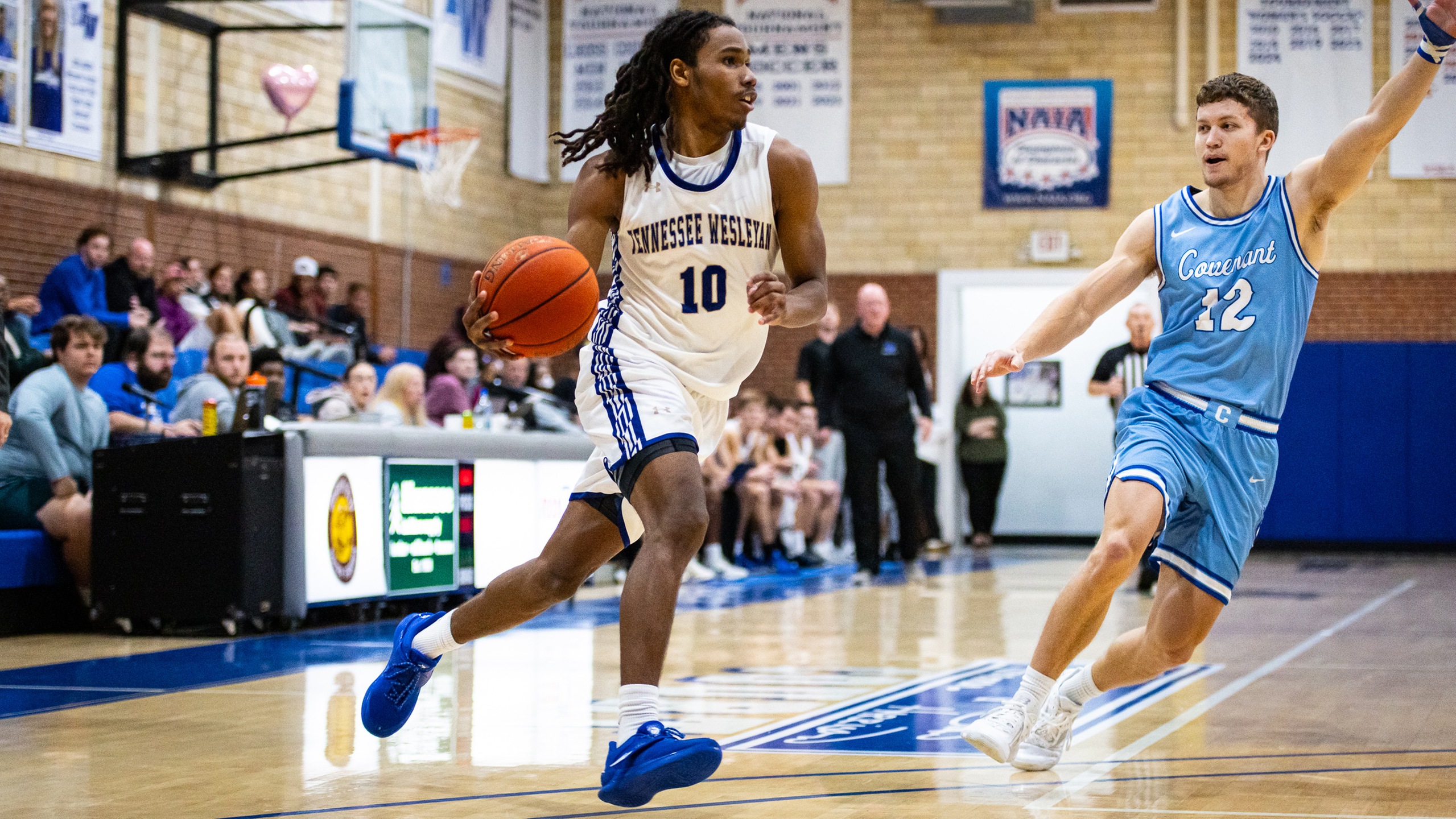 Men's Basketball Overcomes Spartanburg Methodist