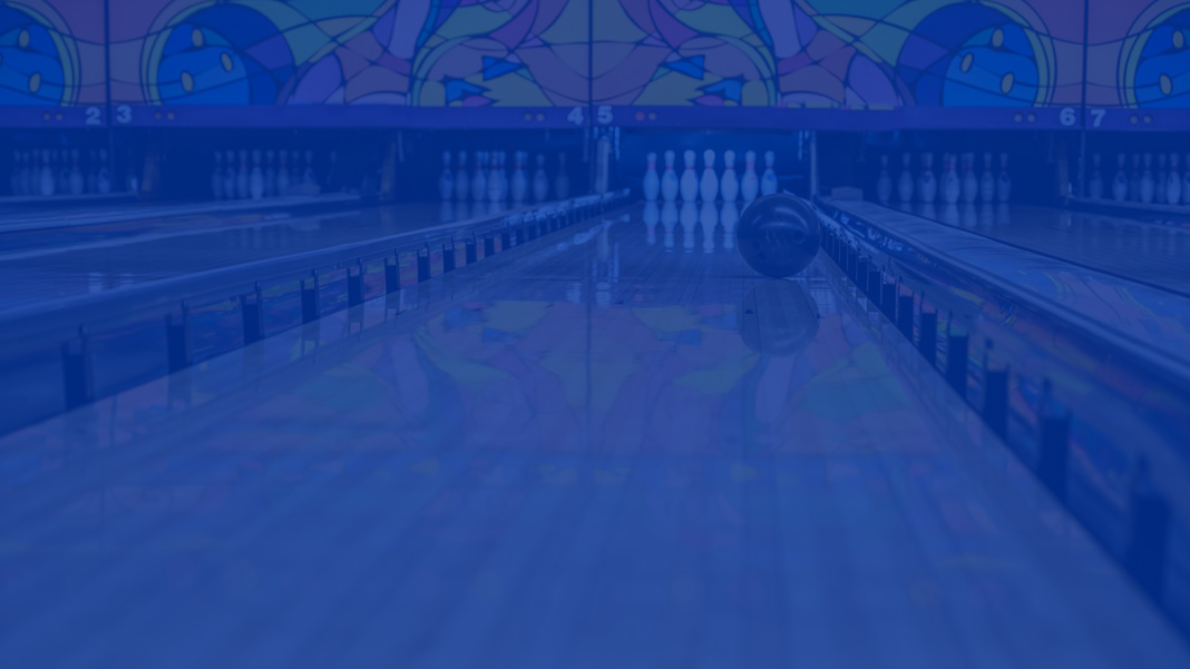 Men's Bowling Knocks Down Pins at Bowler Southern Classic