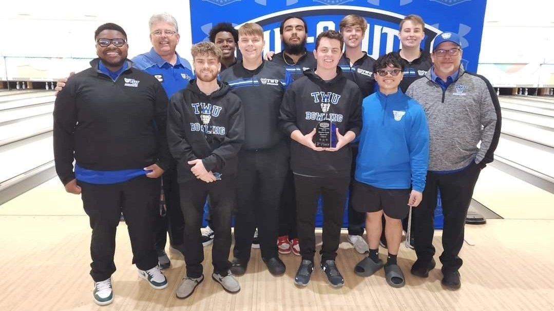 Men's Bowling Opens MSC Play with Two Top Six Finishes; JV Team Wins Brandon Burns Memorial