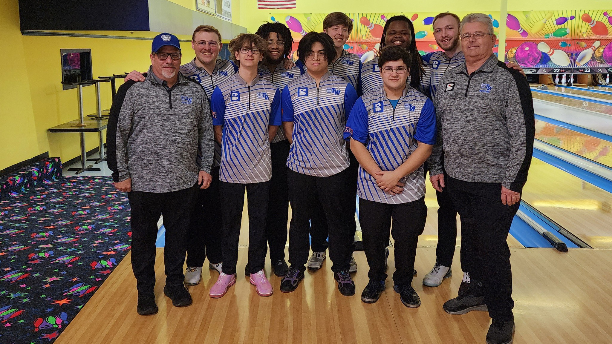 Men's Bowling Finishes Second at MSC Championships