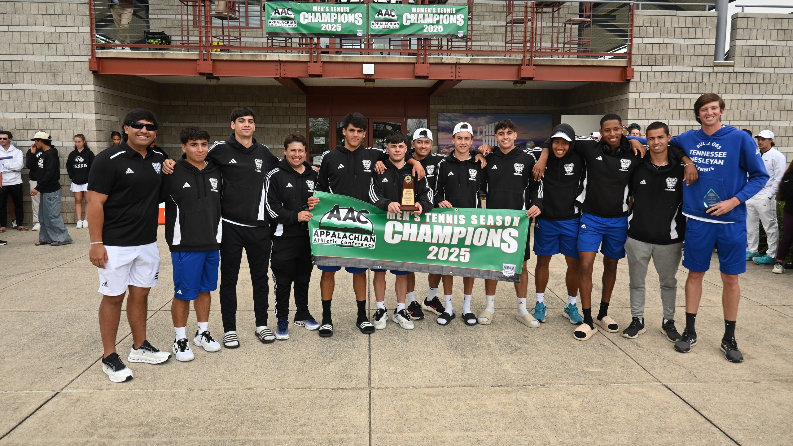 Men's Tennis Takes Home Multiple AAC Awards
