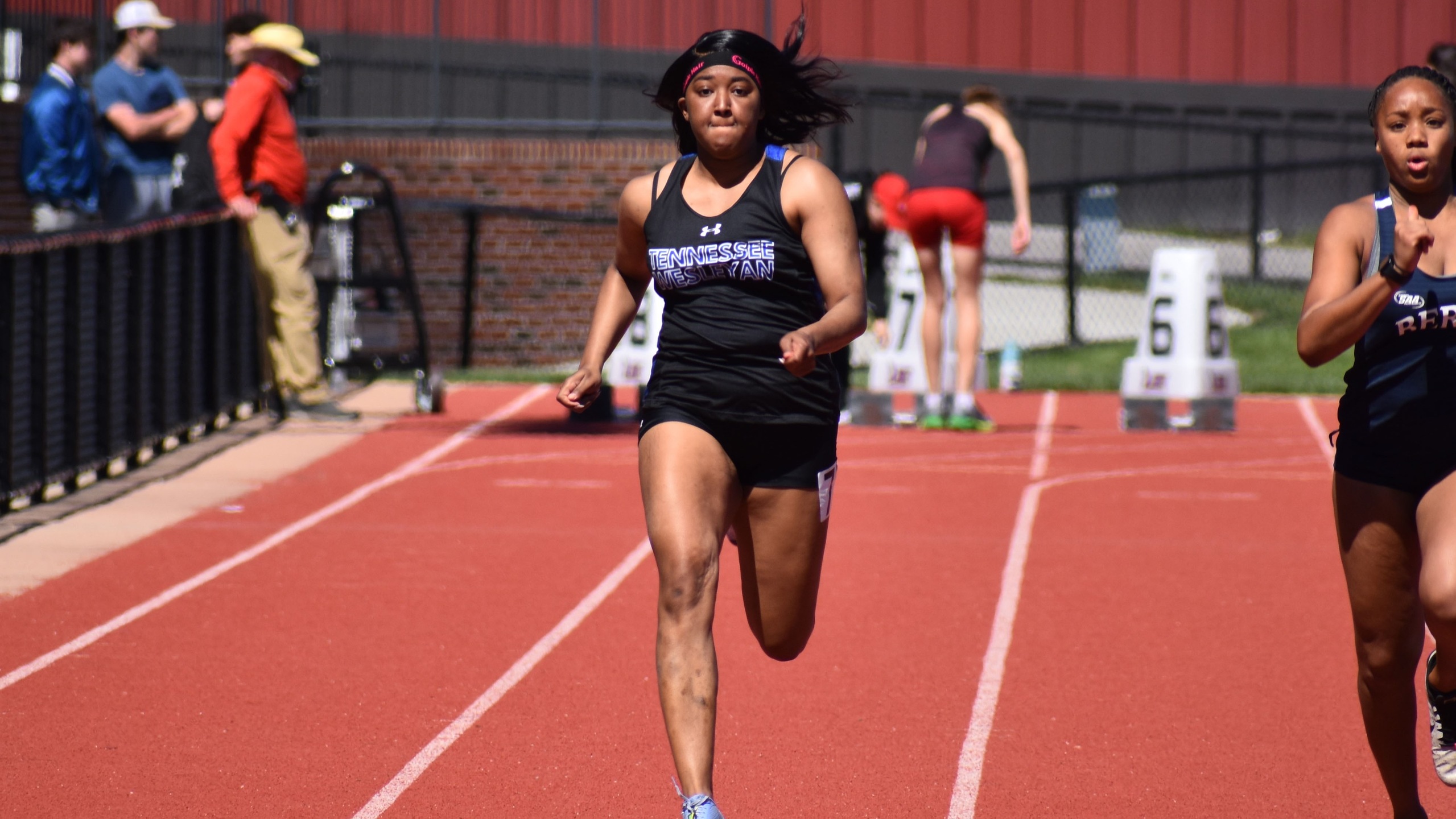 Women's Track and Field Grow at Fast Break Invitational